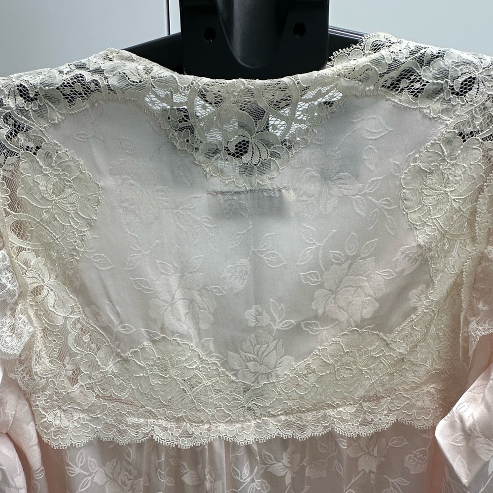 Dior Pink Floral Lace Chemise - Picture 9 of 11